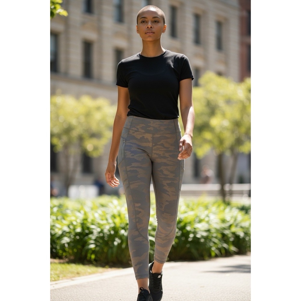 ATHLETA Rainier Reflective Tight Women's 1X Camo Leggings Running Gymβ Workout